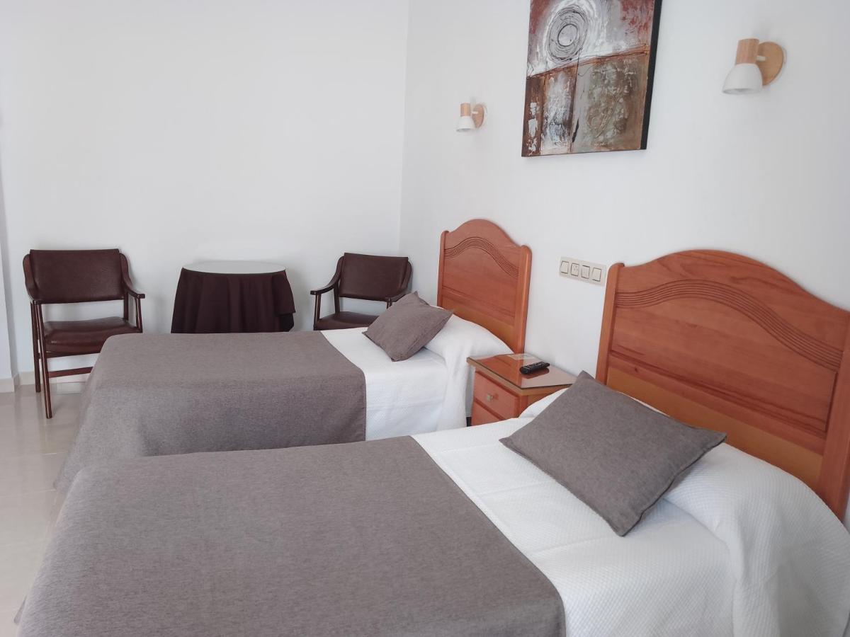 Hostal Los Arcos Hotel Chipiona Exterior photo
